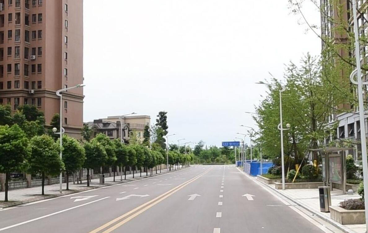 ���̰���